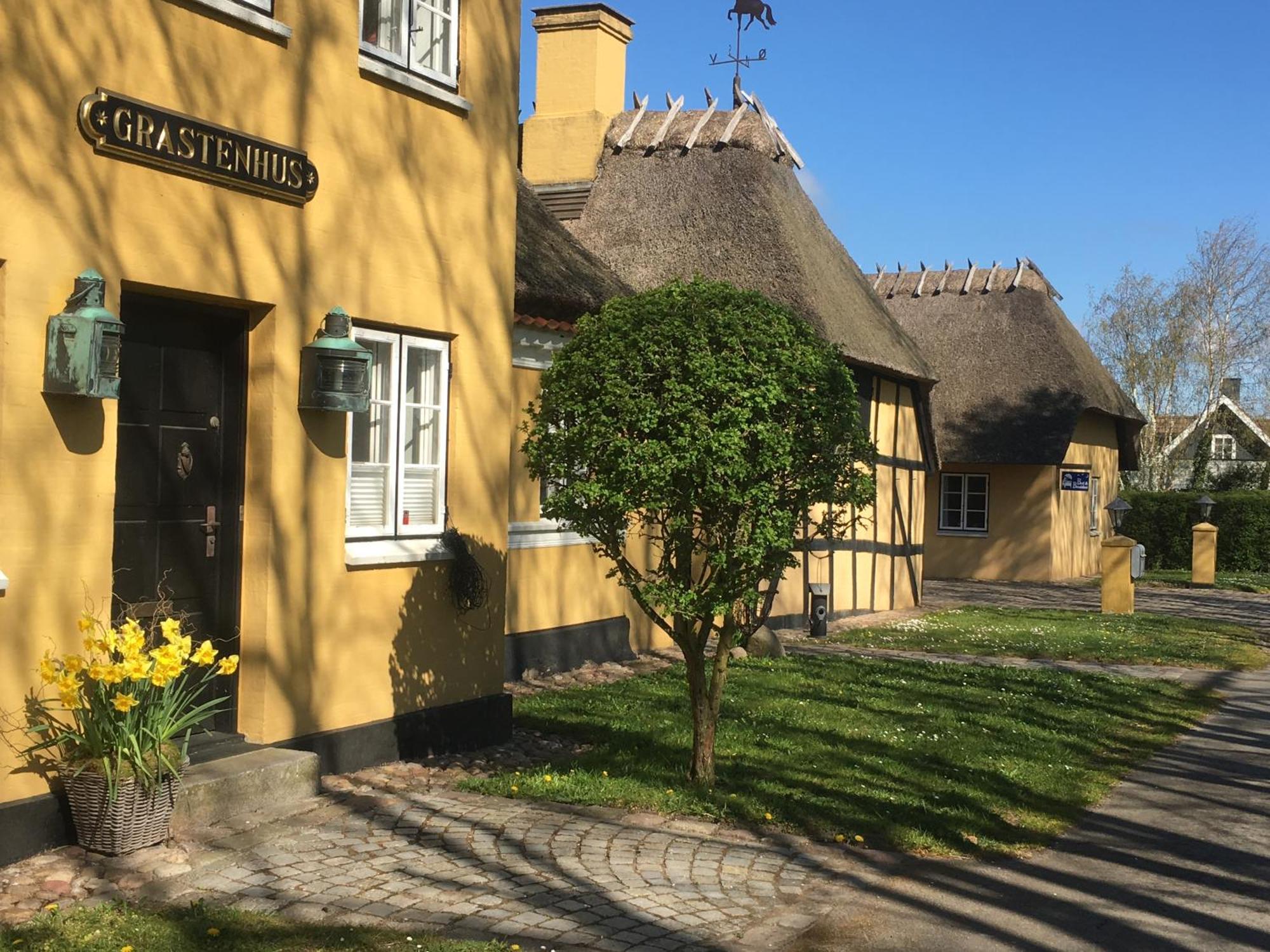 Grastenhus Guesthouse Thuro By Exterior photo